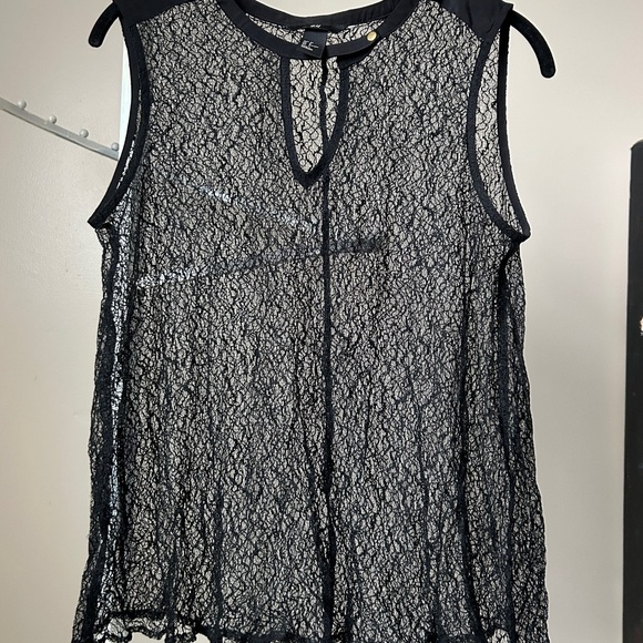 Sheer, textured black top with snap collar - Picture 4 of 5